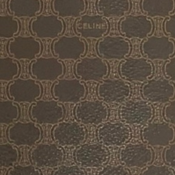 EUC Celine Macadam Triomphe CLUTCH - Picture 10 of 12